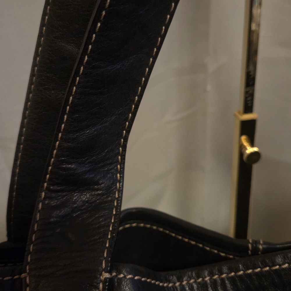 Fossil Genuine Leather Black Tote Bag Large Classic Shoulder Work Bag Key Charm - Picture 6 of 14